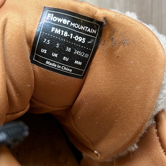 Free People Flower Mountain Everest Shearling Sneakers  Morican Beige NWT - Picture 10 of 15